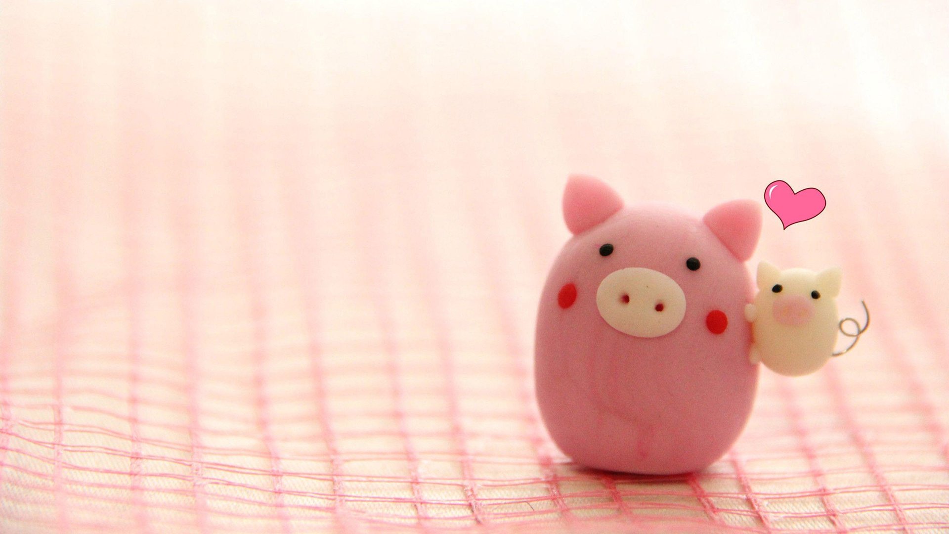 Piggy wallpapers.jpg