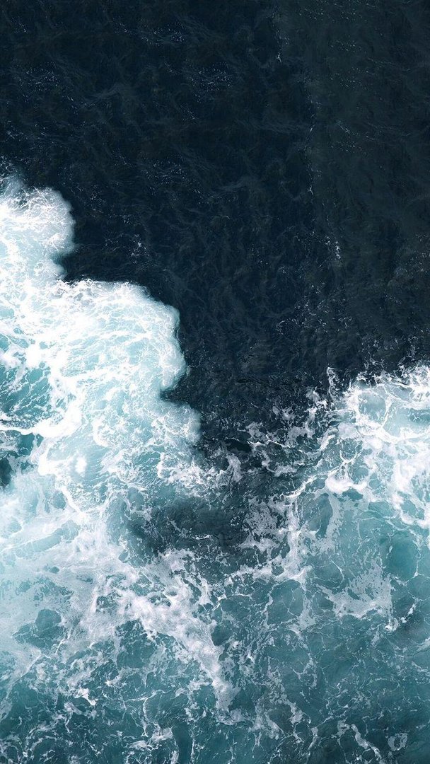 Aesthetic Ocean Wallpaper.jpg