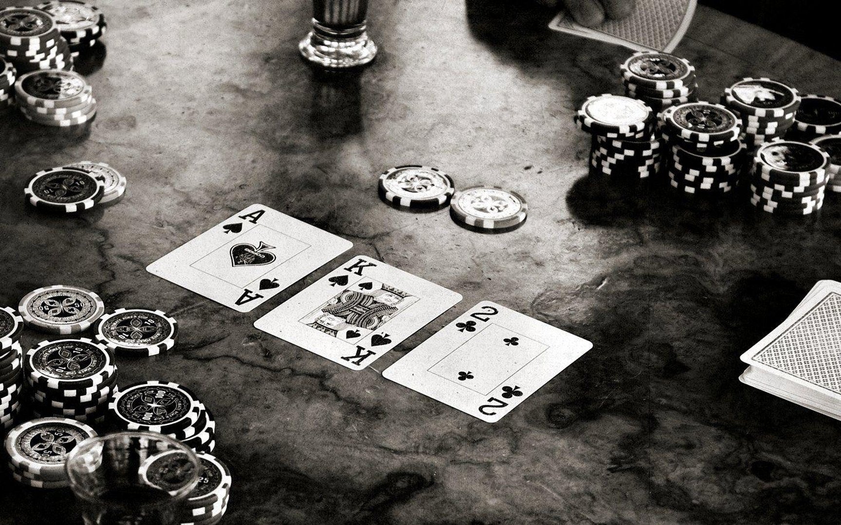 Poker Wallpaper.jpg