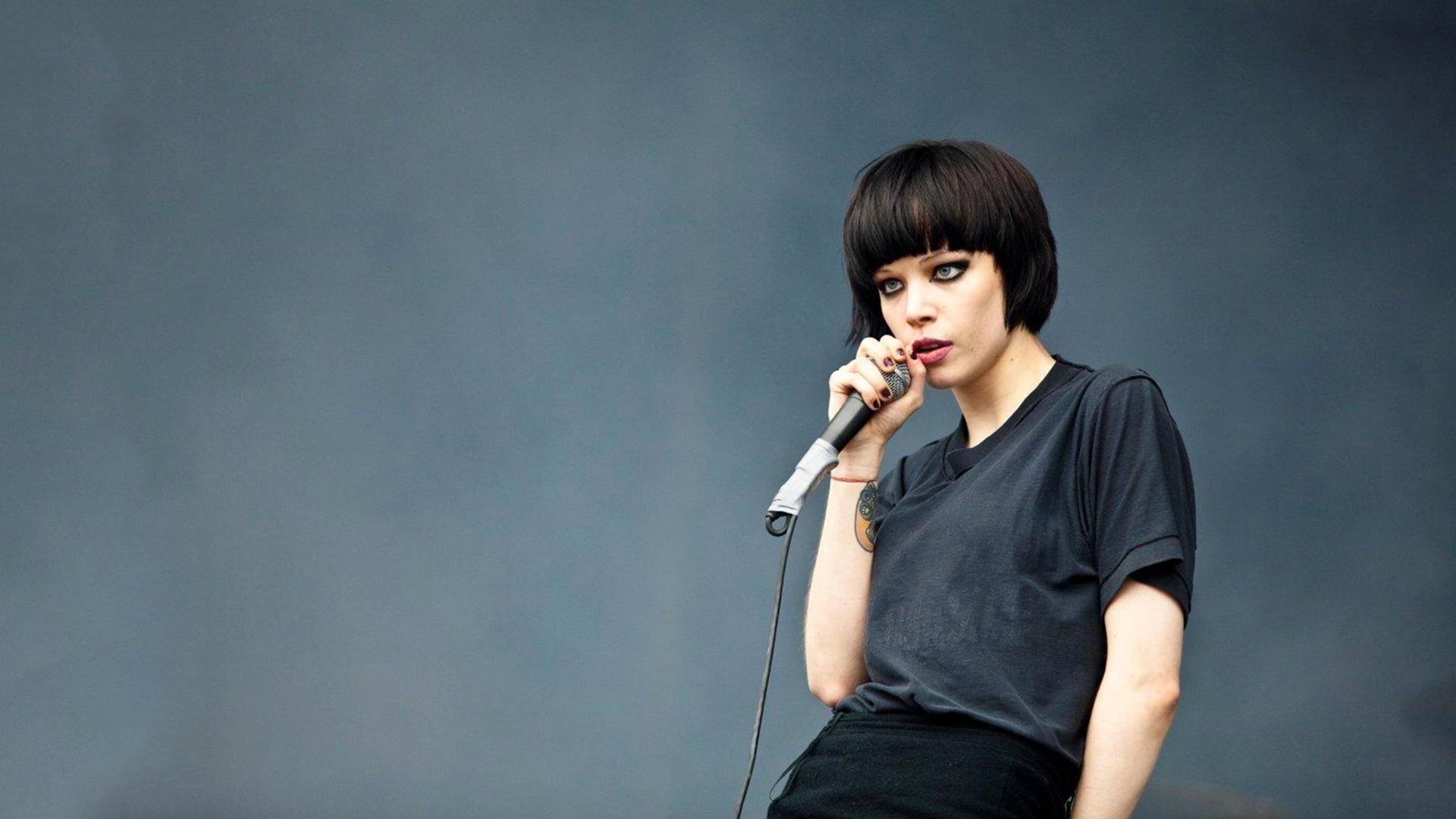 Crystal Castles pics.jpg