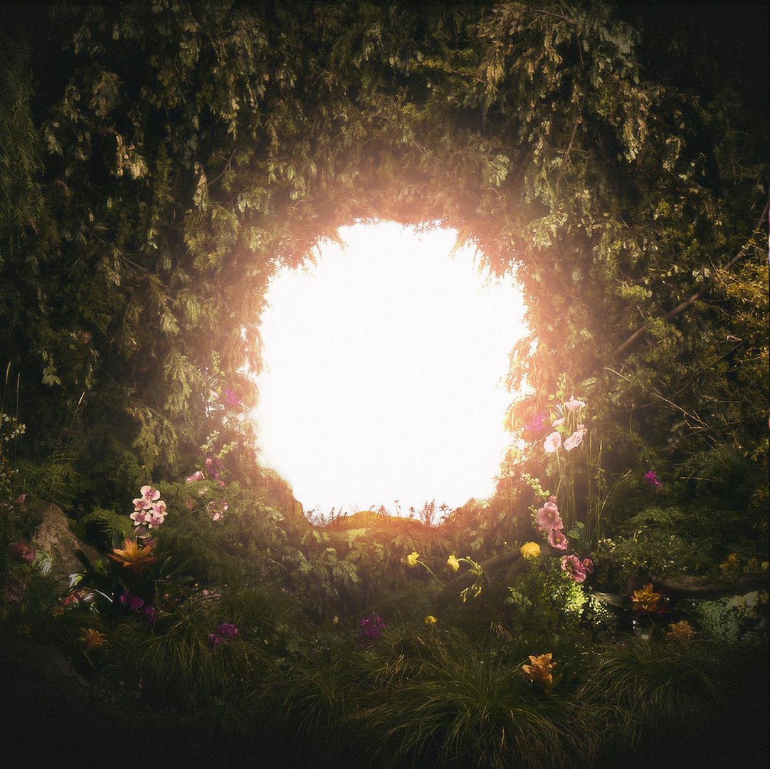 Melanie Martinez Portals Picture.jpg