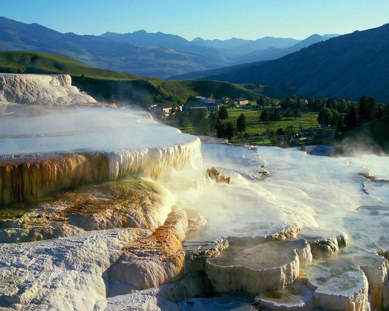 Yellowstone Wallpaper.jpg