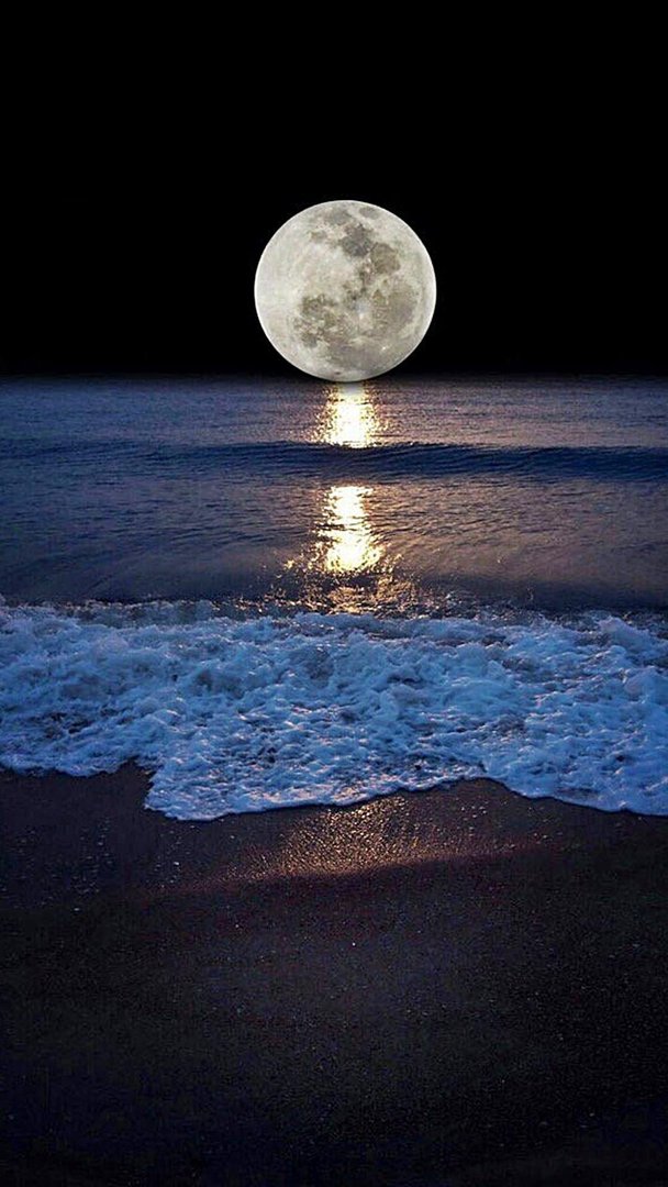 Beautiful Full Moon Wallpapers.jpg