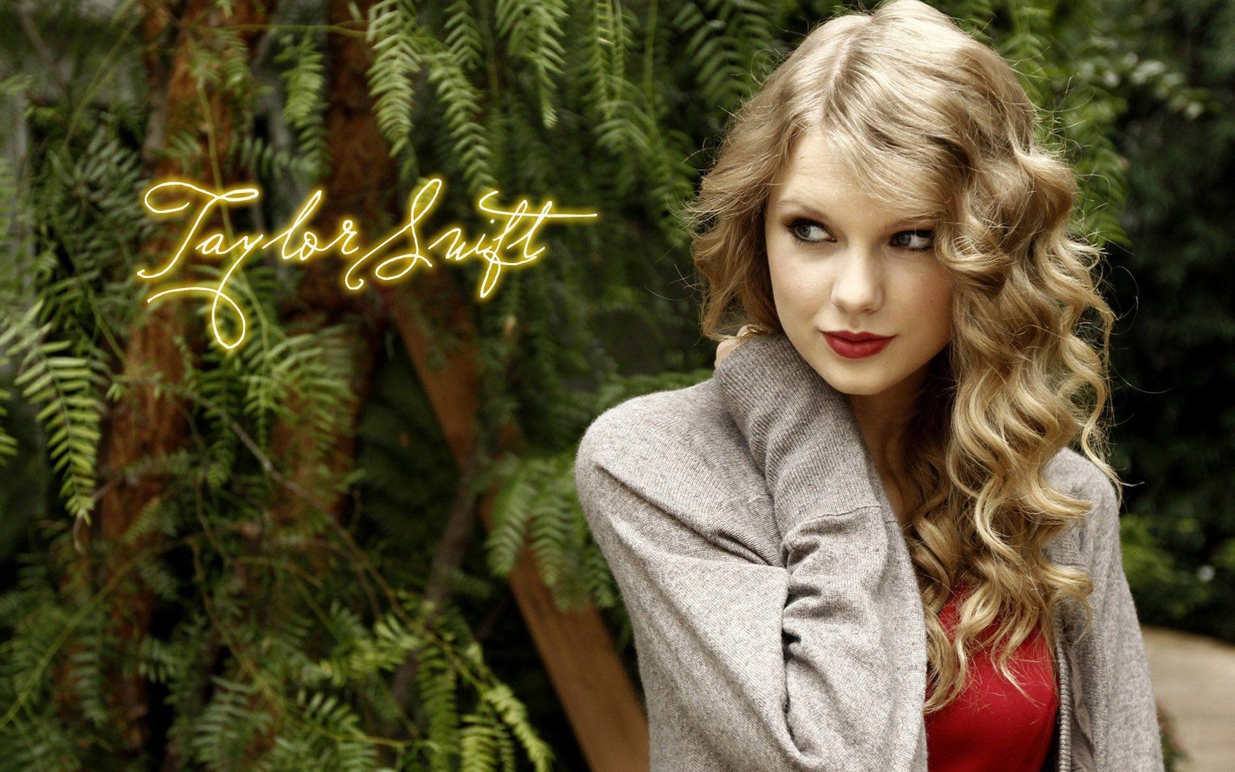 Taylor Swift Wallpaper.jpg