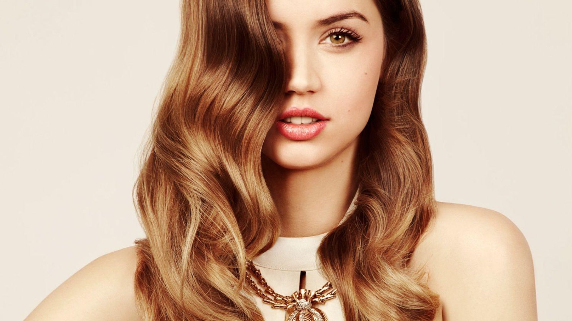 Ana De Armas pics.jpg