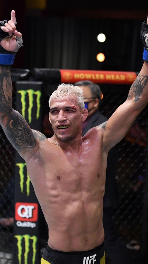 Charles Oliveira Picture.jpg
