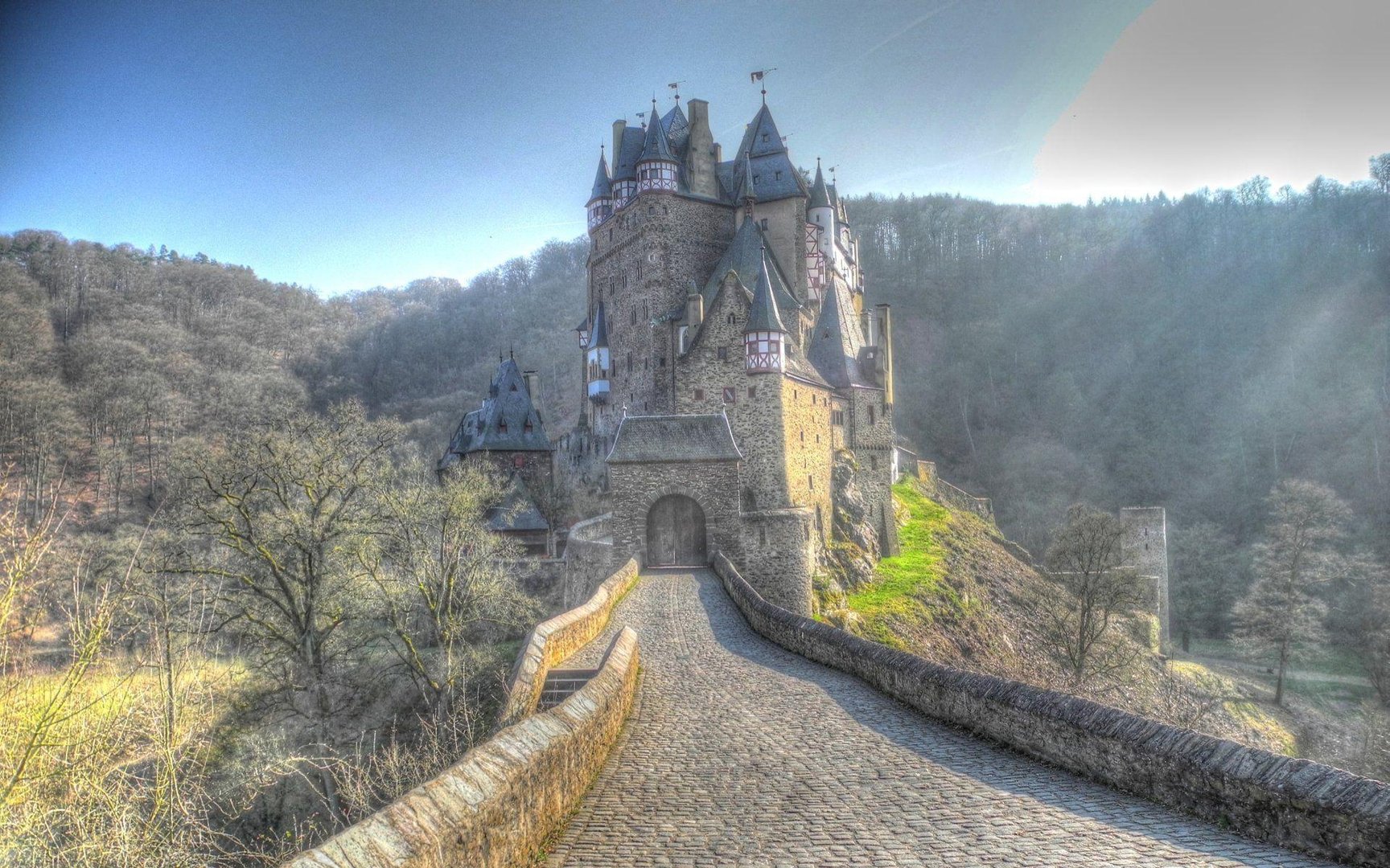 Castle Wallpapers.jpg