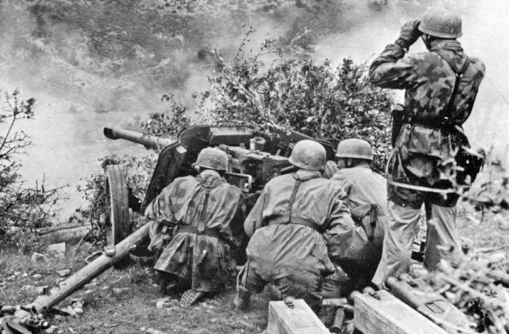 World War II Wallpapers.jpg