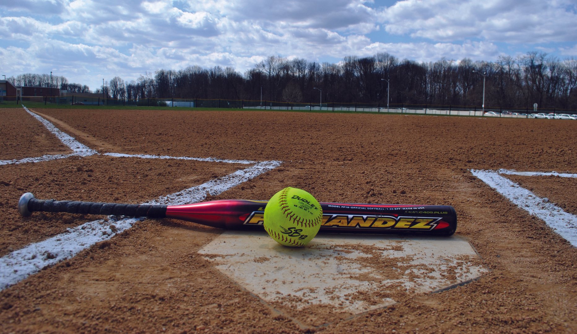 Cool Softball Photo.jpg