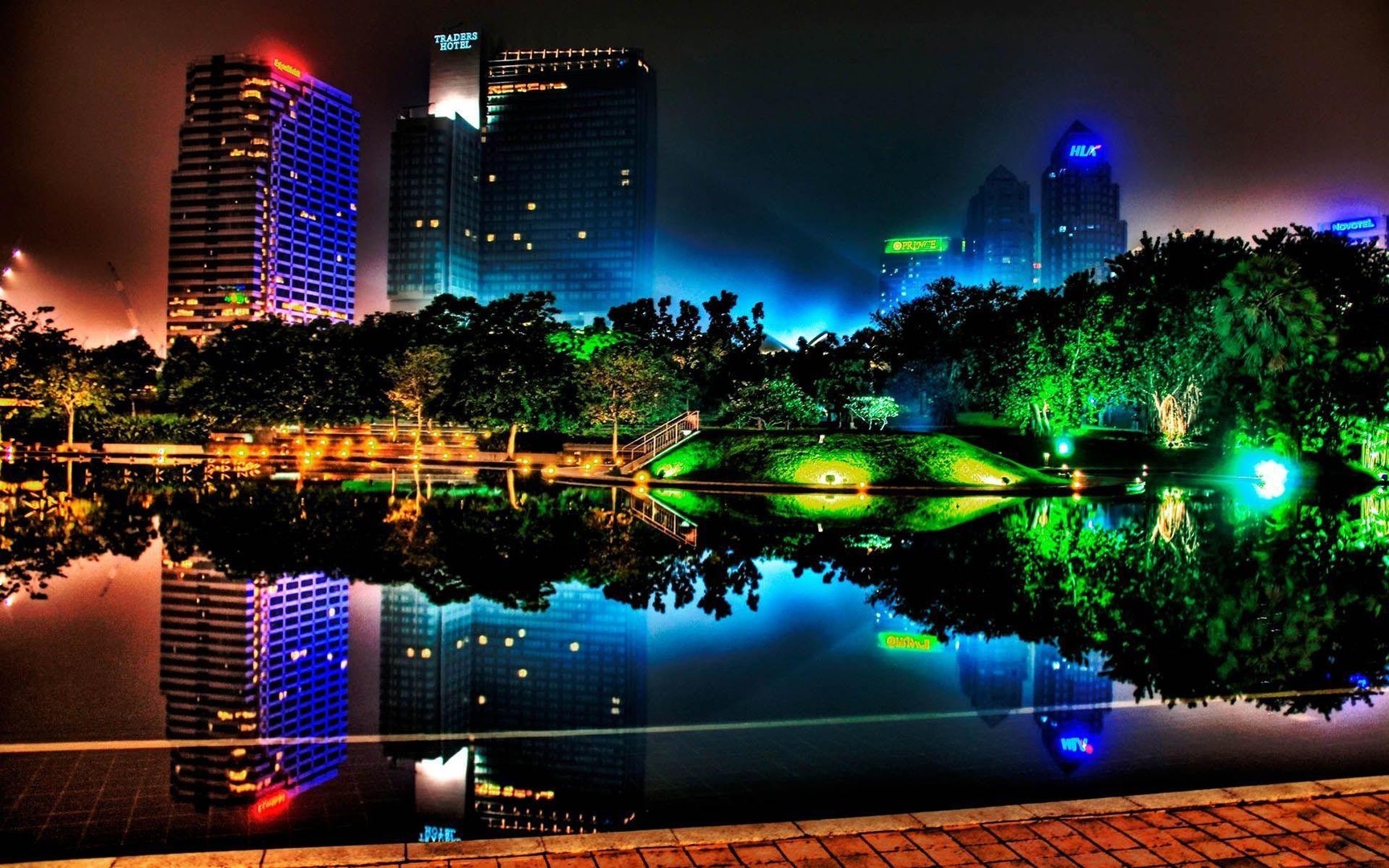 Cool Desktop picture.jpg