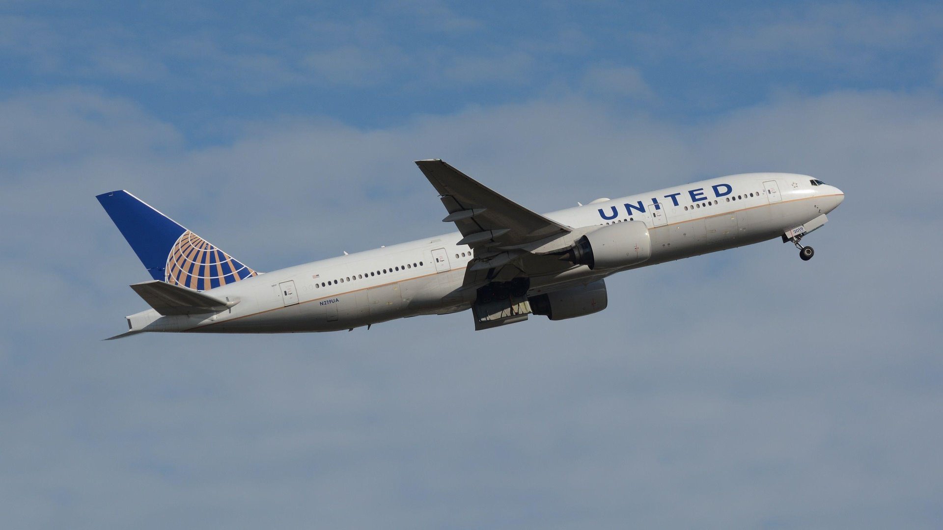 United Airlines pictures.jpg