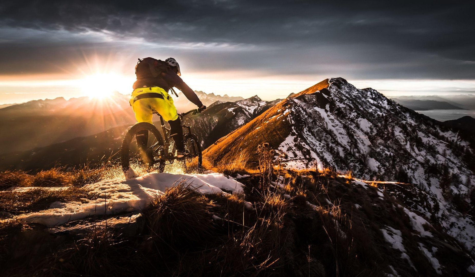 4K Mountain Bike Wallpapers.jpg