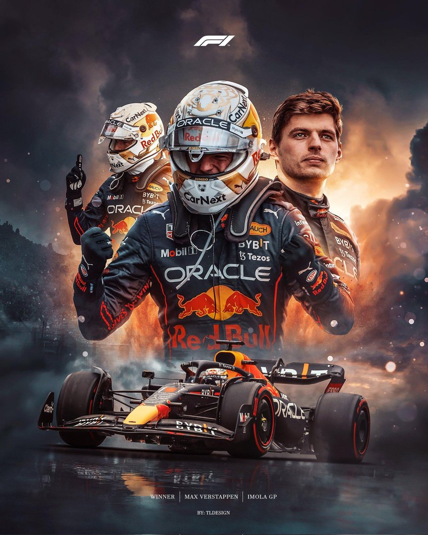 Max Verstappen 2022 Images.jpg