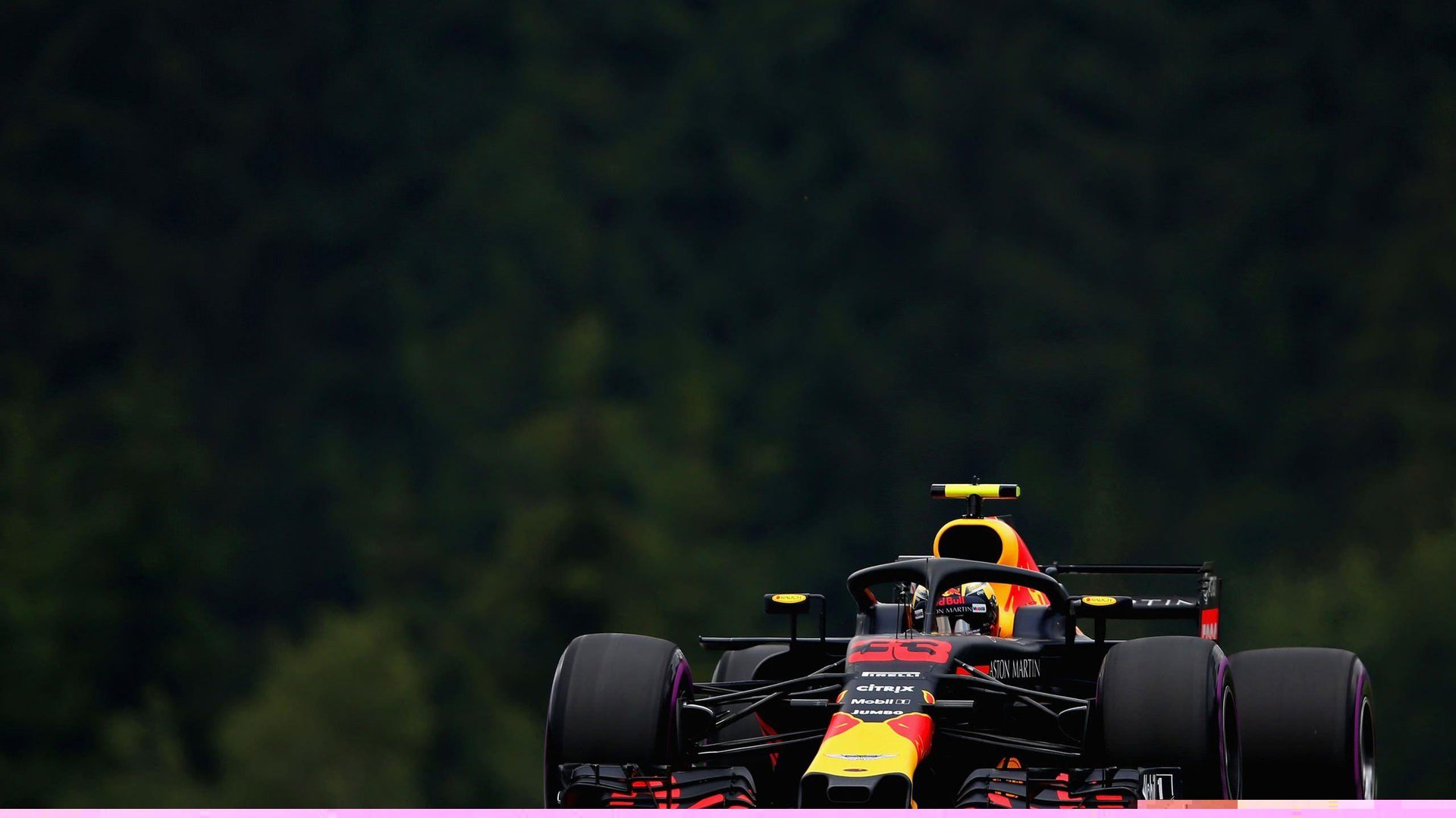 Max Verstappen 4K Background.jpg
