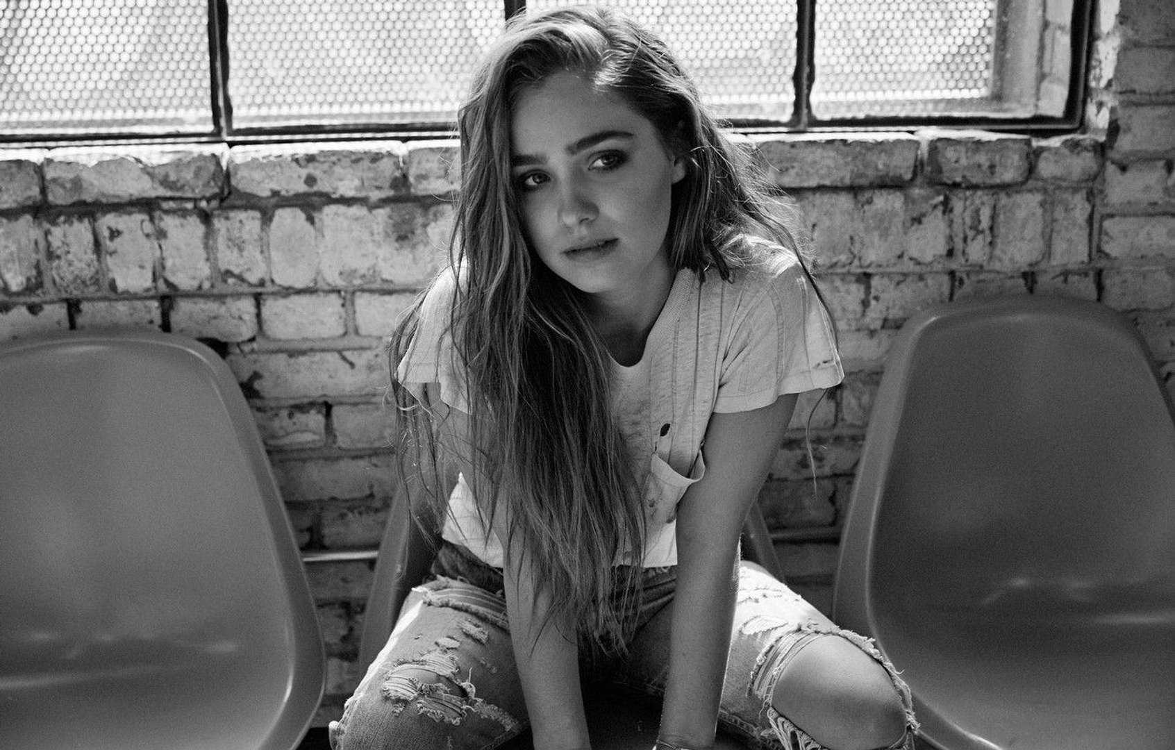 Haley Lu Richardson Wallpaper.jpg