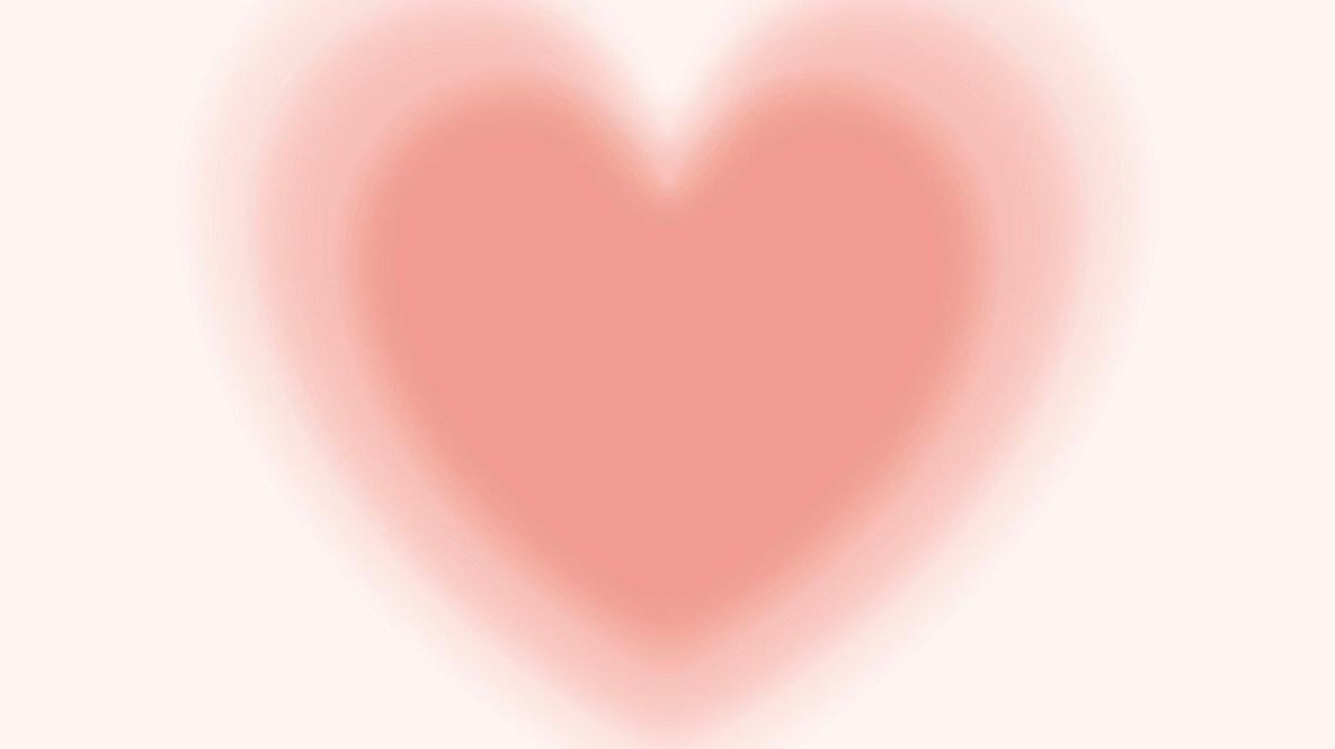Blurry Heart Wallpapers.jpg