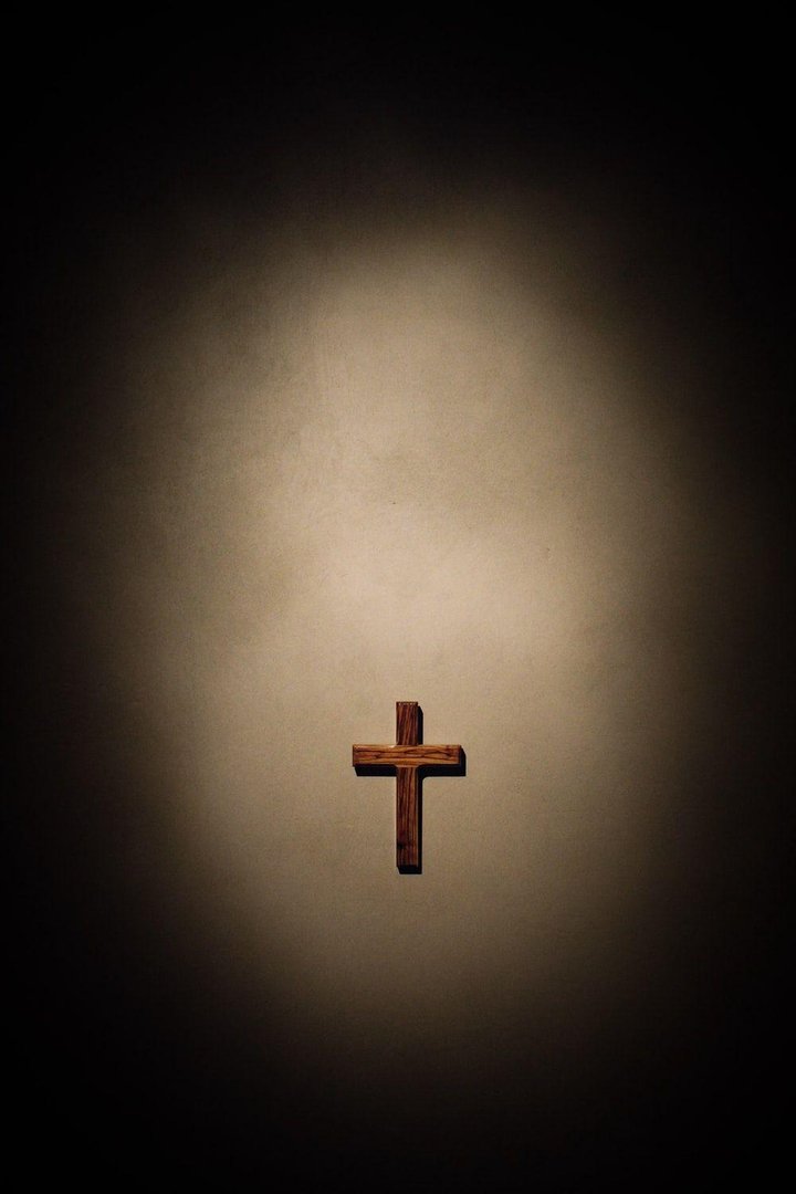 Jesus On The Cross Pictures.jpg