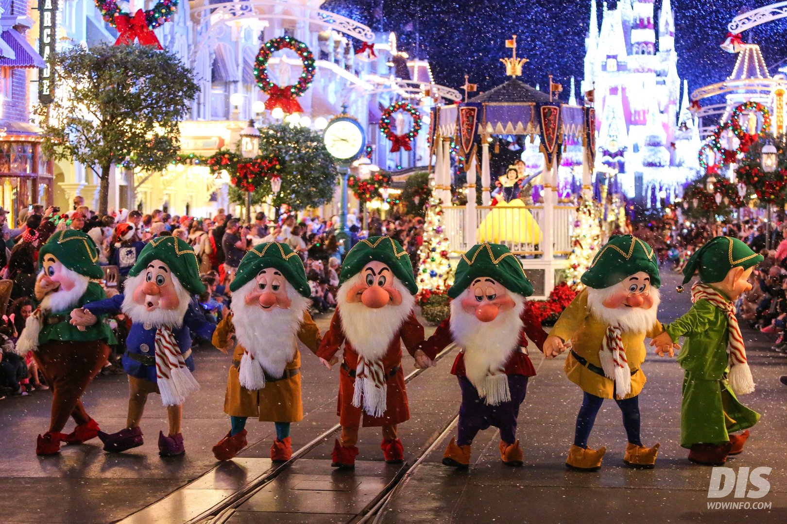 Disney World Christmas Images.jpg