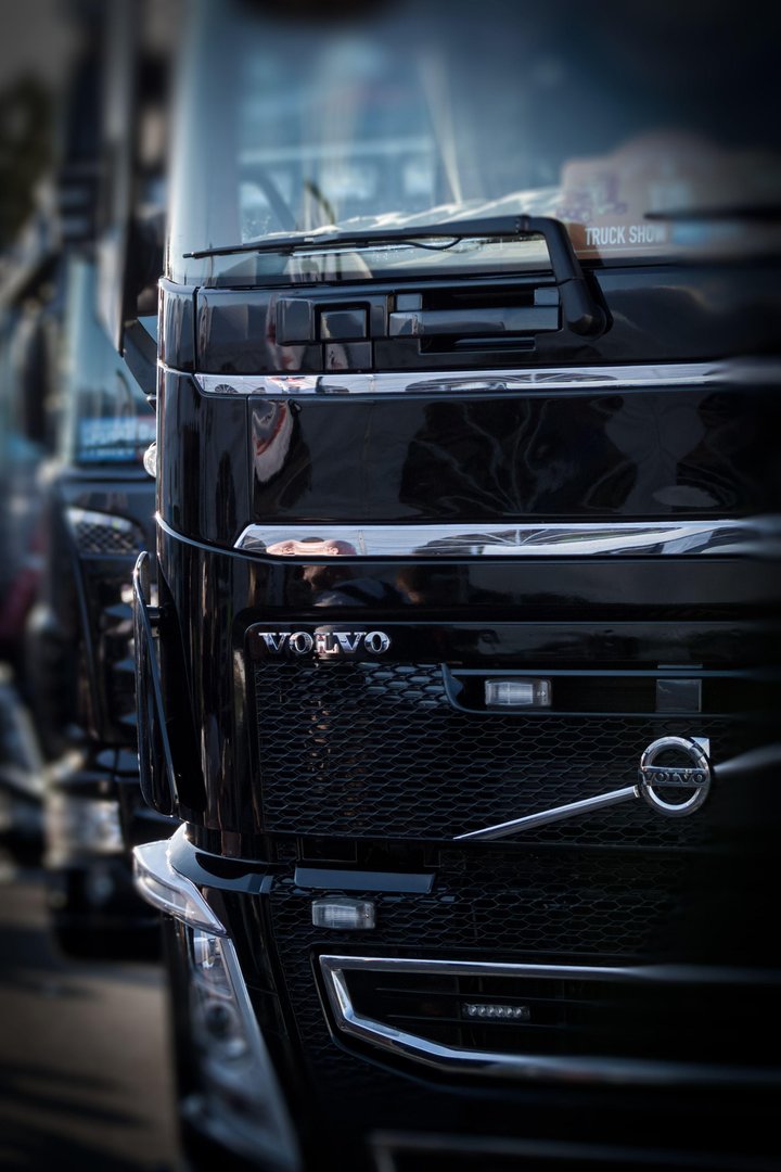 Truck 4K Images.jpg