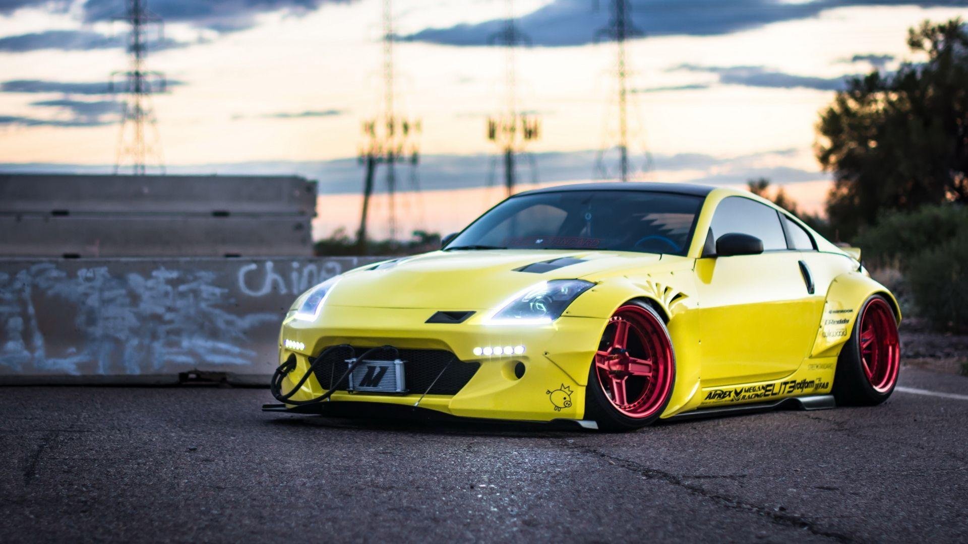 Nissan 350Z HD Background.jpg