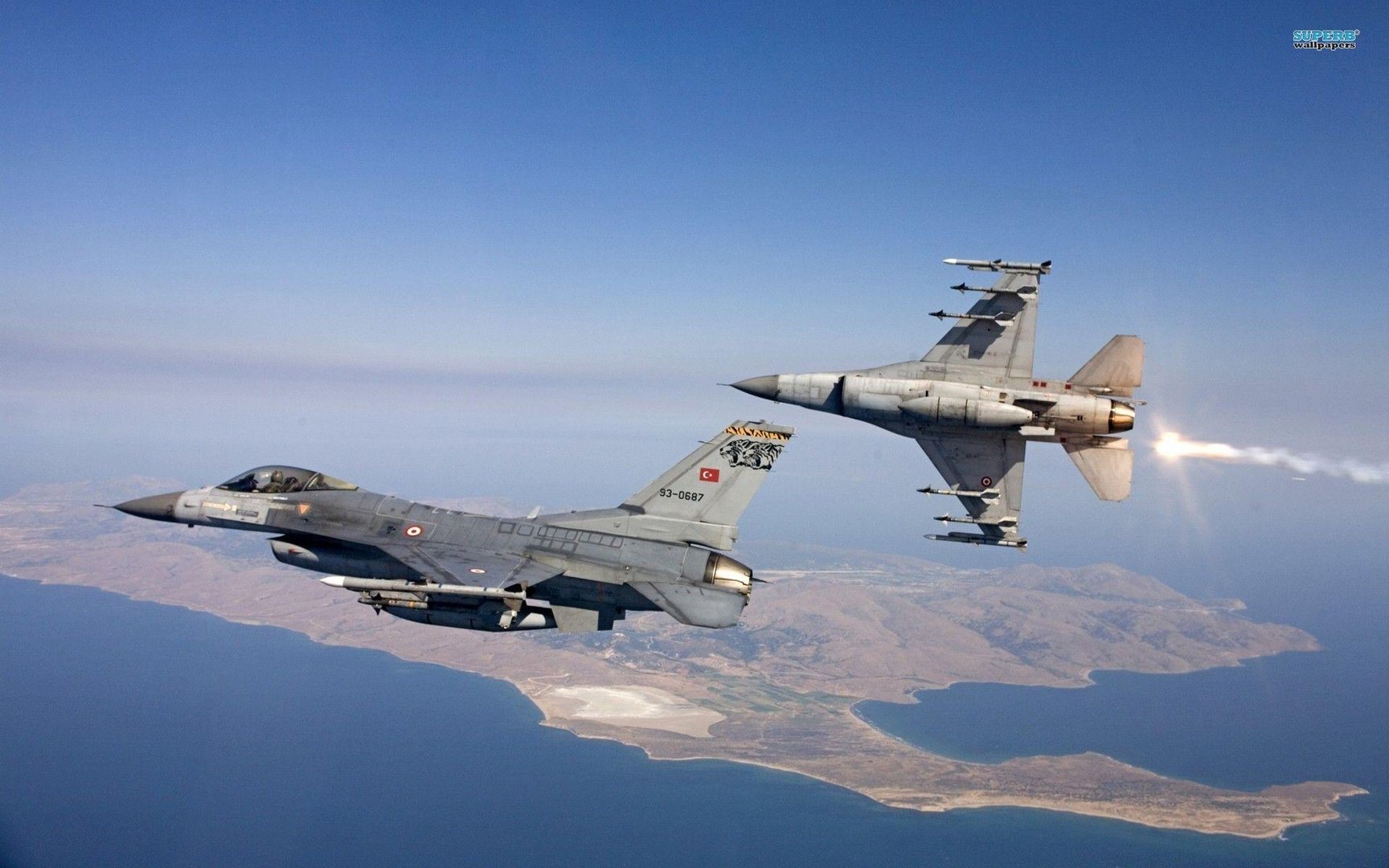 F-16 Wallpaper.jpg
