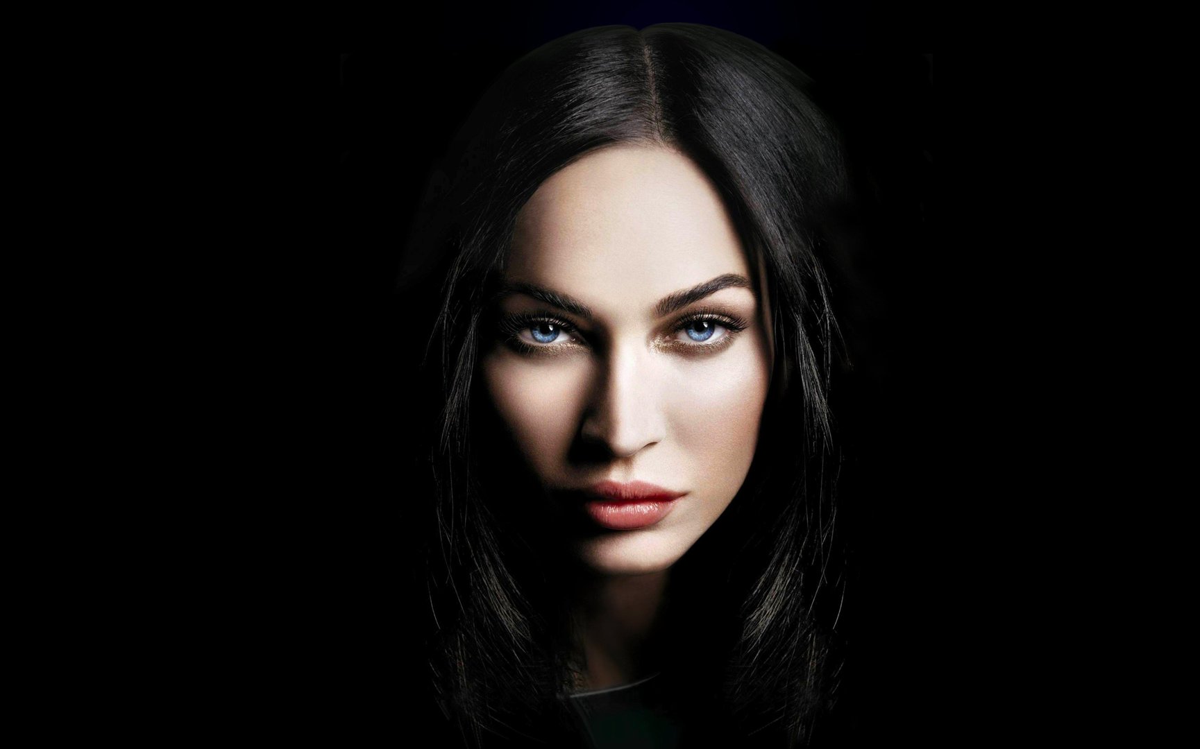 Megan Fox HD Wallpaper.jpg