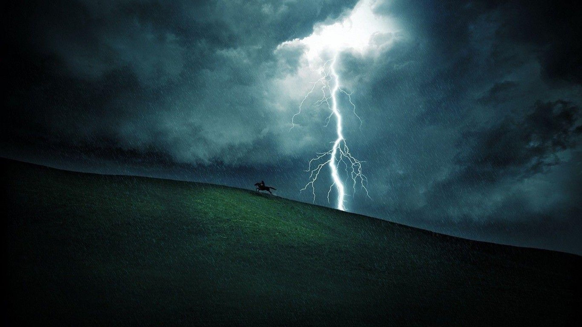 Thunderstorm Wallpapers.jpg