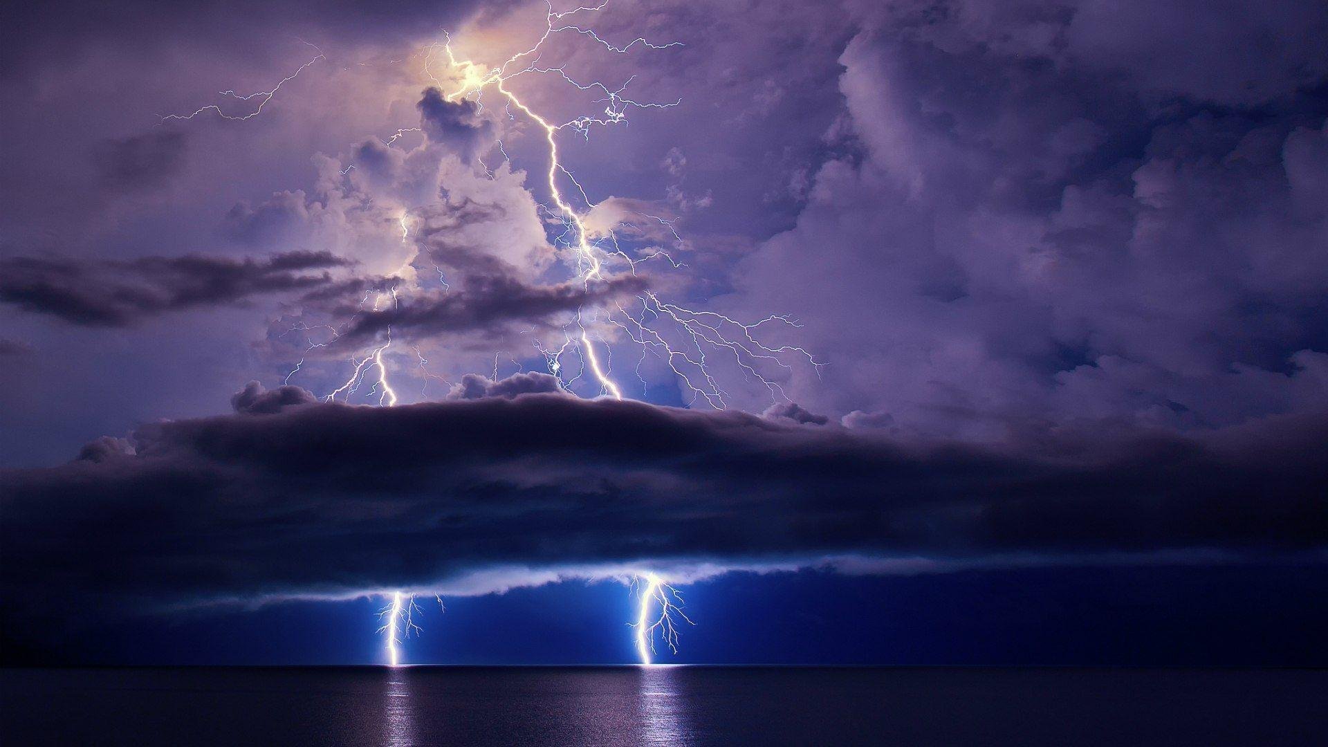 Thunderstorm Images.jpg