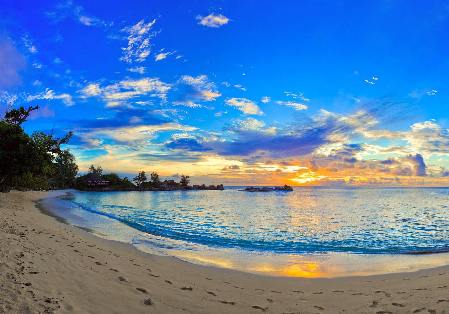 Summer Beach Images.jpg