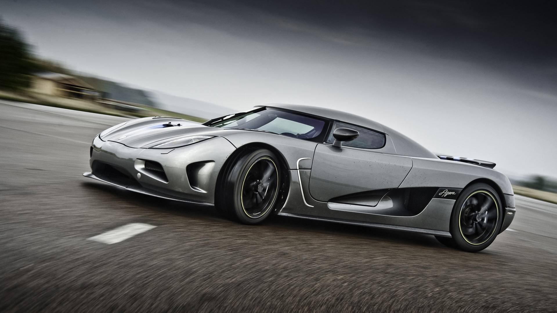 Koenigsegg Background.jpg